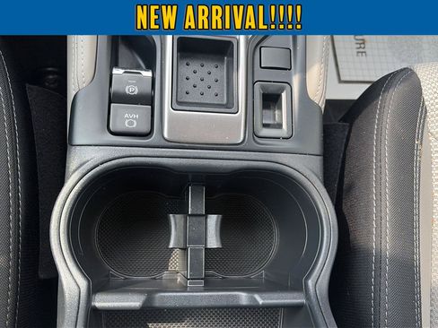 Used 2024 Subaru Forester AWD/4WD image 25