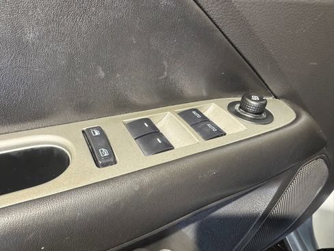Used 2012 Ford Fusion SEL FWD image 8