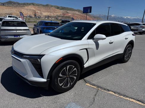 Used 2024 Chevrolet Blazer EV LT AWD/4WD image 2