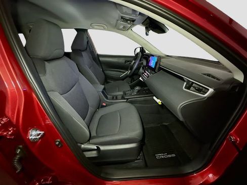 New 2026 Toyota Corolla Cross LE image 31