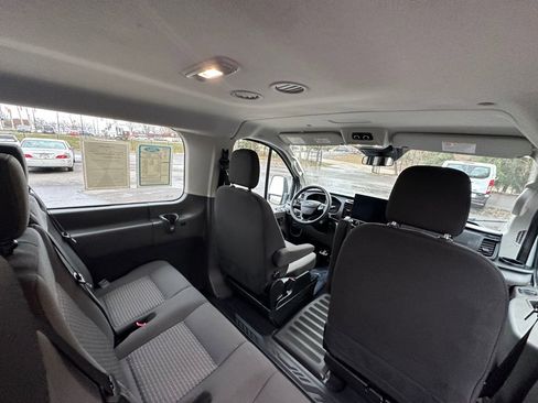 Used 2024 Ford Transit 350 XLT image 19