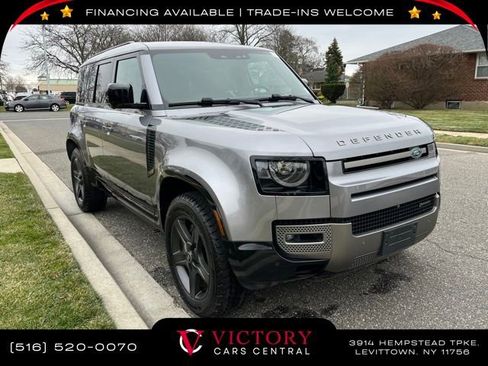 Used 2022 Land Rover Defender 110 X-Dynamic SE image 3