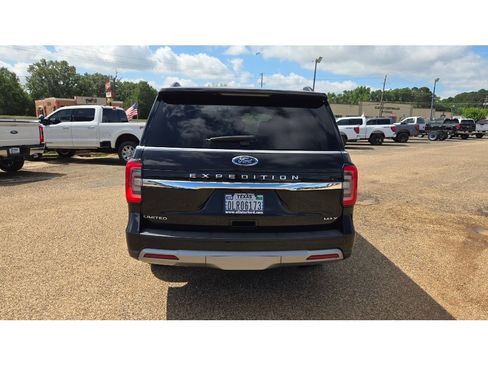 Used 2024 Ford Expedition Max Limited RWD image 3