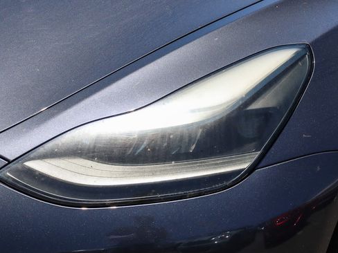 Used 2022 Tesla Model 3 Long Range AWD/4WD image 2