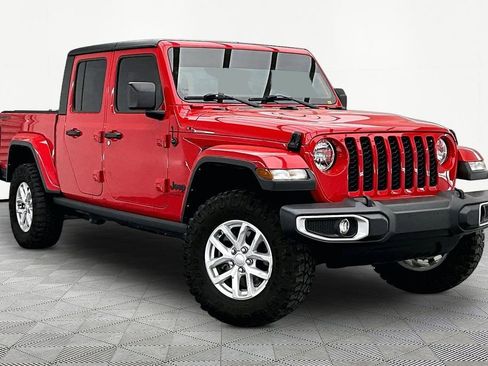 Used 2023 Jeep Gladiator Sport AWD/4WD image 12