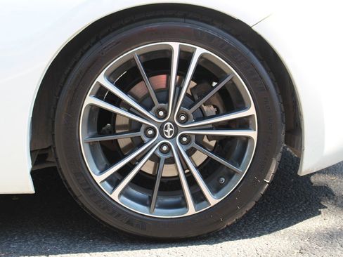 Used 2014 Scion FR-S image 33