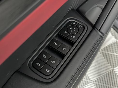 New 2026 Porsche Cayenne GTS AWD/4WD image 27
