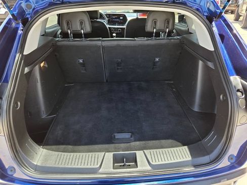 Certified 2024 Chevrolet Trax LT w/ Sunroof Package FWD image 13