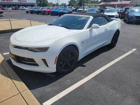 Used 2016 Chevrolet Camaro LT RWD image 3