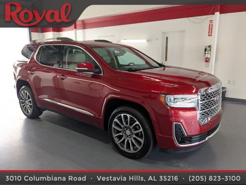 Used 2021 GMC Acadia Denali w/ Denali Ultimate Package AWD/4WD image 5