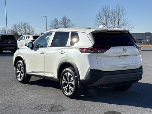 Used 2023 Nissan Rogue SV image 26