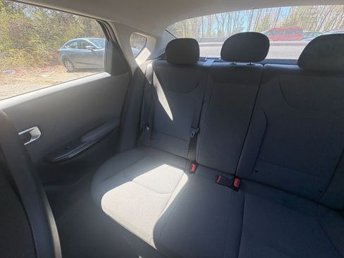 Used 2025 Kia K4 FWD image 37
