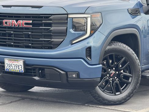 Certified 2024 GMC Sierra 1500 Elevation image 3