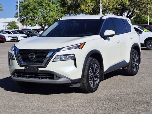 Used 2021 Nissan Rogue SV AWD/4WD image 2
