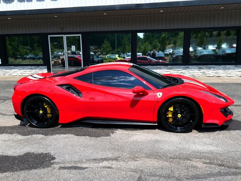 Used 2020 Ferrari 488 Pista Coupe image 4