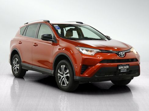Used 2016 Toyota RAV4 LE FWD image 7