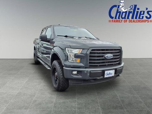 Used 2017 Ford F150 XLT w/ Equipment Group 302A Luxury image 3