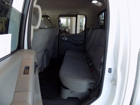 Used 2019 Nissan Frontier SV w/ Value Truck Package RWD image 21