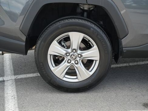 Used 2024 Toyota RAV4 XLE FWD image 43