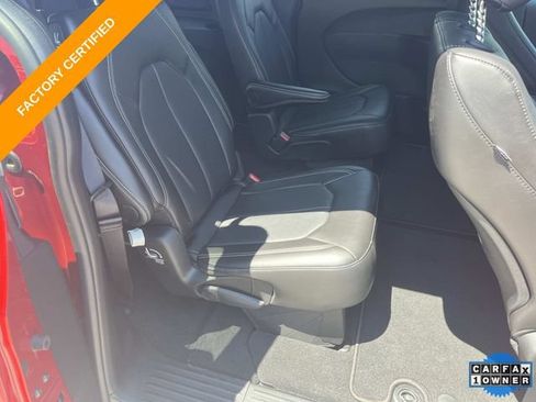 Used 2025 Chrysler Voyager LX FWD image 20
