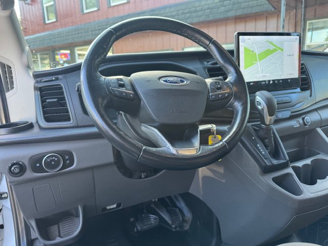 Used 2022 Ford Transit 350 DRW RWD image 9