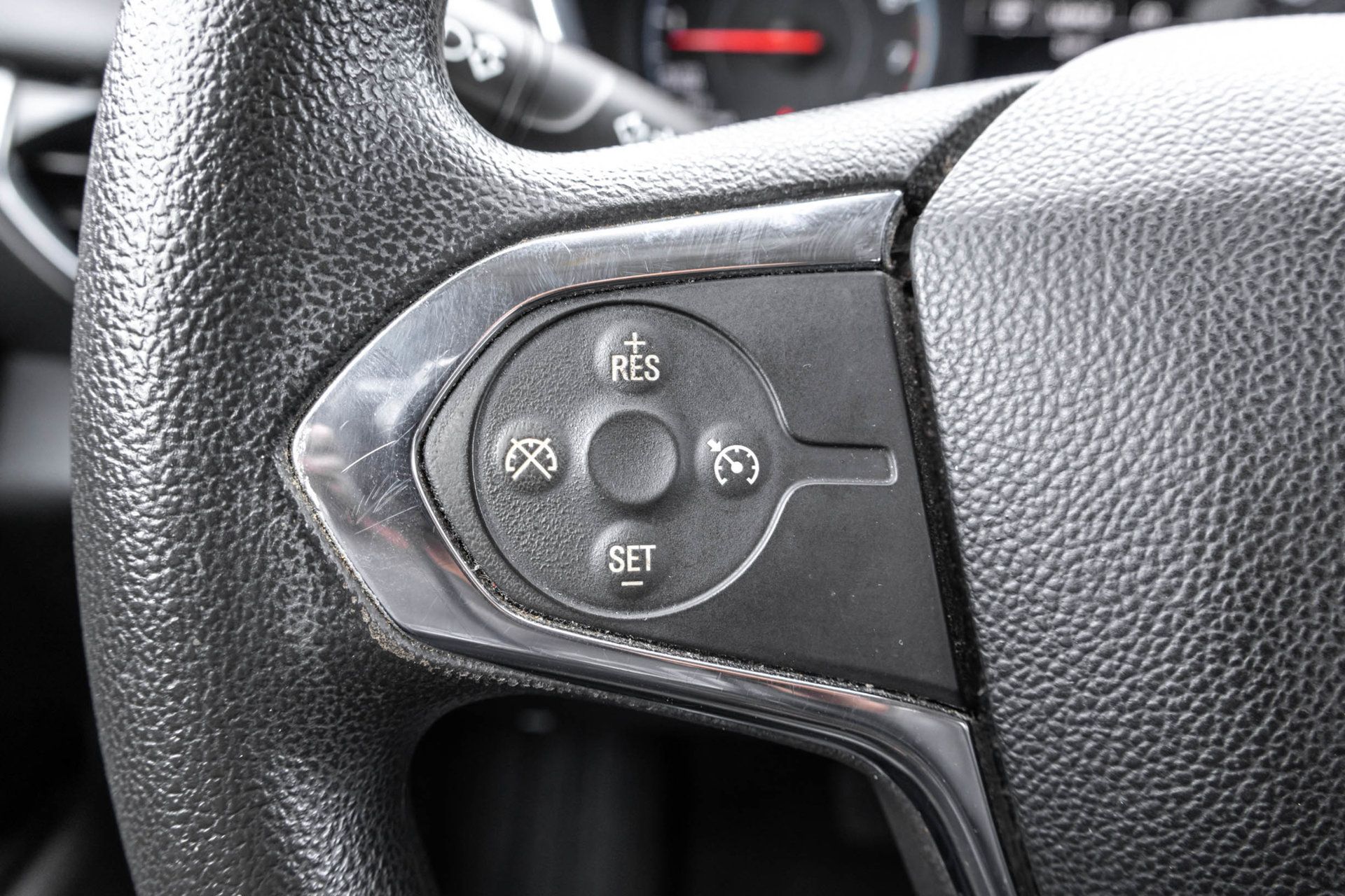 Used 2019 Chevrolet Traverse LS FWD image 23
