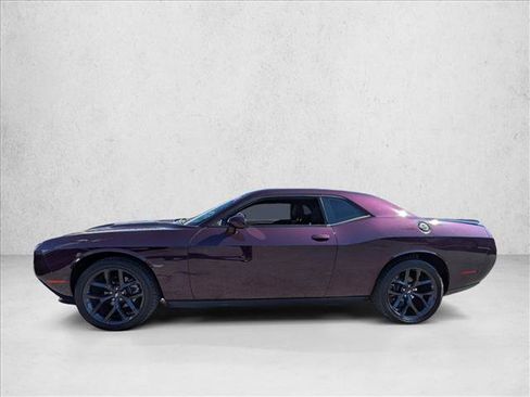 Used 2021 Dodge Challenger SXT w/ Blacktop Package image 9