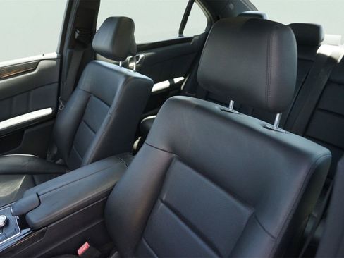 Used 2013 Mercedes-Benz E 350 Sedan image 10