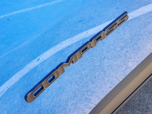 New 2026 Jeep Compass Latitude image 12