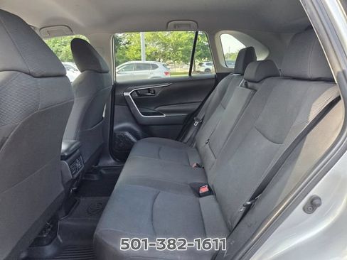 Used 2022 Toyota RAV4 LE FWD image 10