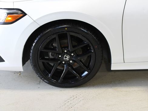 Used 2022 Honda Civic Sport image 6