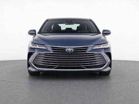 Used 2022 Toyota Avalon Limited w/ Advanced Safety Package FWD image 2
