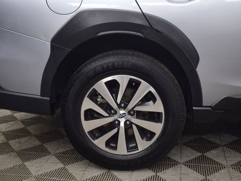 Used 2024 Subaru Outback Premium image 31