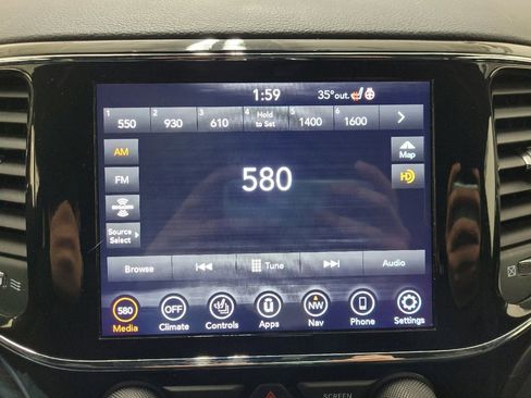 Used 2022 Jeep Grand Cherokee Laredo X image 25