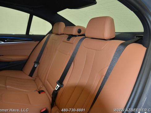 Used 2022 BMW 530e w/ Premium Package image 22