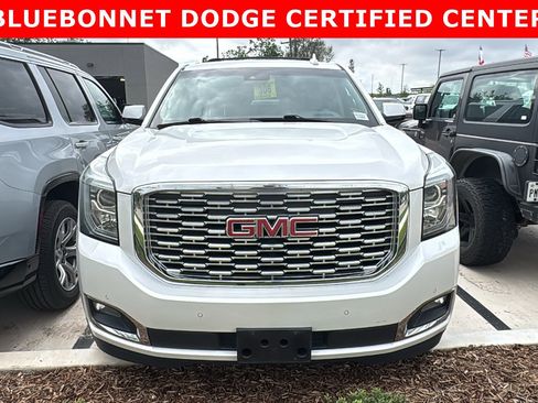 Used 2019 GMC Yukon XL Denali w/ Denali Ultimate Package AWD/4WD image 2
