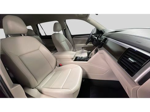 Used 2023 Volkswagen Atlas SE AWD/4WD image 19