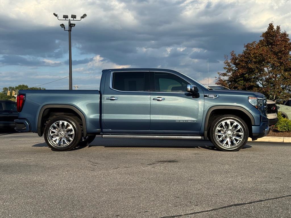 Used 2025 GMC Sierra 1500 Denali w/ Denali Reserve Package AWD/4WD image 2