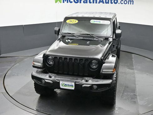Used 2023 Jeep Gladiator Sport AWD/4WD image 27