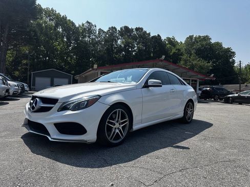 Used 2016 Mercedes-Benz E 400 4MATIC Coupe image 2