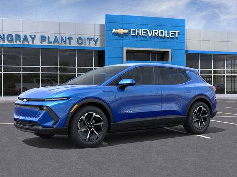 New 2026 Chevrolet Equinox EV LT image 2