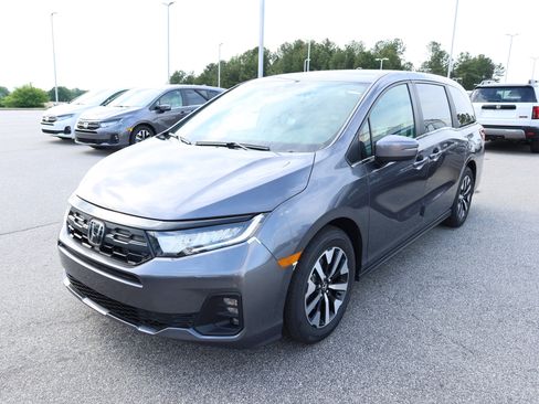 New 2026 Honda Odyssey EX-L image 2