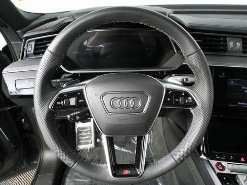 Used 2024 Audi SQ8 e-tron Premium Plus w/ Black Optic Package AWD/4WD image 10