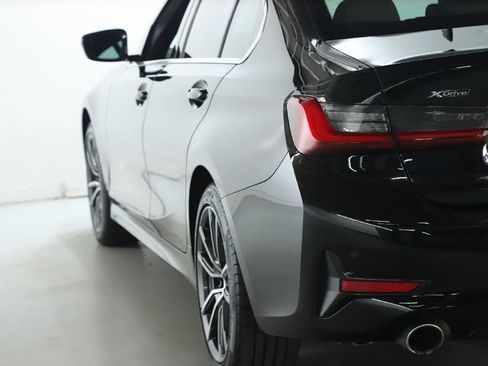 Used 2022 BMW 330i xDrive Sedan w/ Premium Package 2 image 6