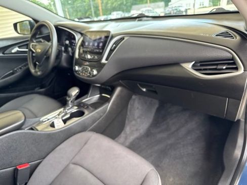 Used 2024 Chevrolet Malibu LT FWD image 23