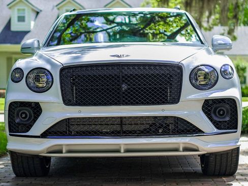 Used 2023 Bentley Bentayga Speed AWD/4WD image 13