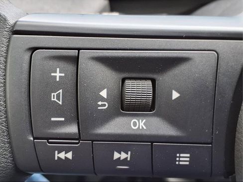 New 2026 Nissan Kicks SV image 17