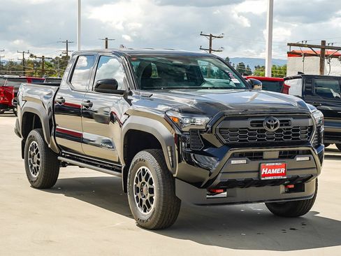 New 2026 Toyota Tacoma TRD Off-Road AWD/4WD image 3