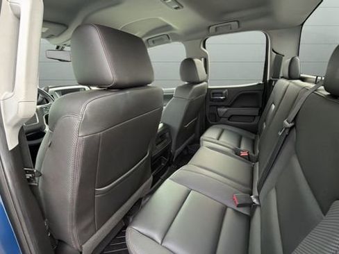 Used 2018 GMC Sierra 1500 SLT w/ All Terrain Package image 24