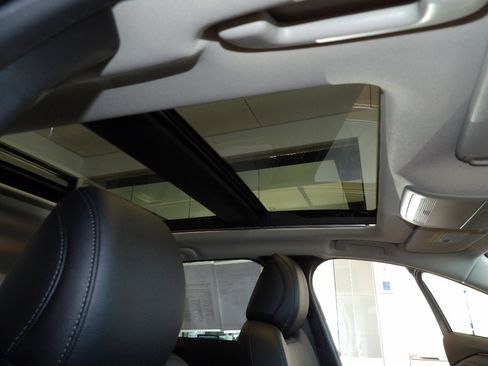 Used 2025 MAZDA CX-50 AWD 2.5 S w/ Premium Plus Pkg image 15